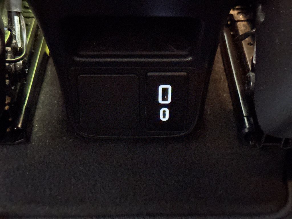 Used 2022 Buick Encore GX Select FWD image 12