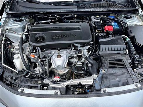 Used 2025 Honda Civic Sport image 11