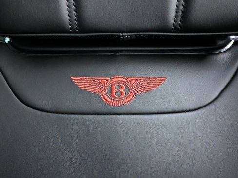 Used 2019 Bentley Bentayga AWD/4WD image 10