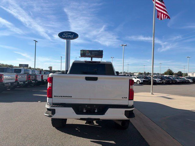 Used 2024 Chevrolet Silverado 2500 LTZ w/ LTZ Plus Package AWD/4WD image 4