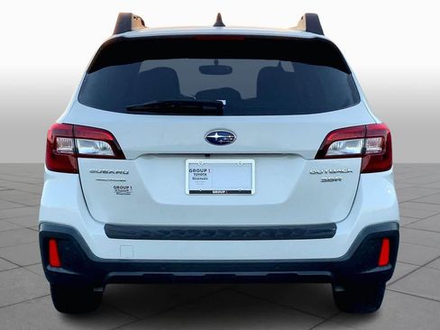 Used 2019 Subaru Outback 3.6R Limited image 6