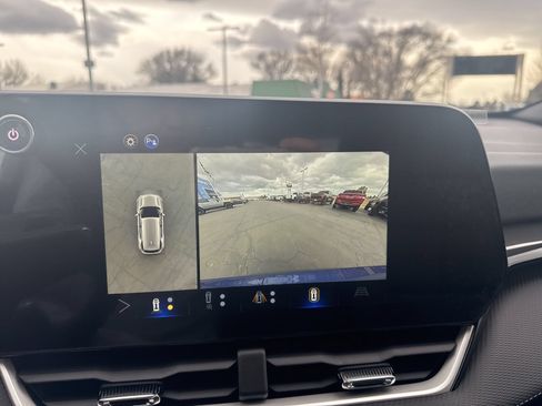 New 2026 Chevrolet Equinox LT w/ Midnight Edition AWD/4WD image 24