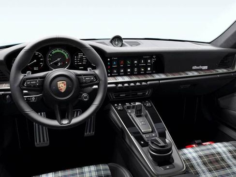 Used 2025 Porsche 911 Turbo AWD/4WD image 9
