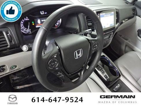 Used 2017 Honda Pilot Touring image 17