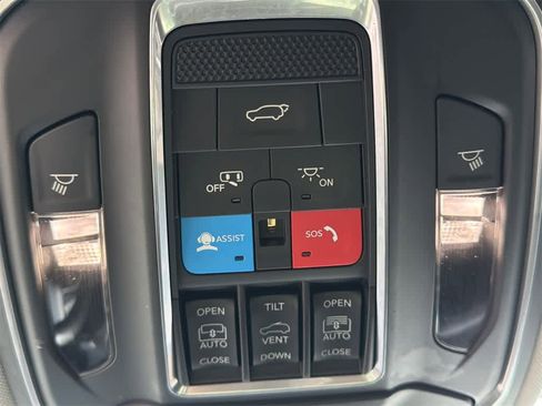 Used 2021 Jeep Grand Cherokee L Limited image 33