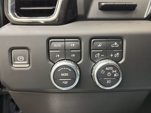 Used 2023 GMC Sierra 1500 Denali image 21