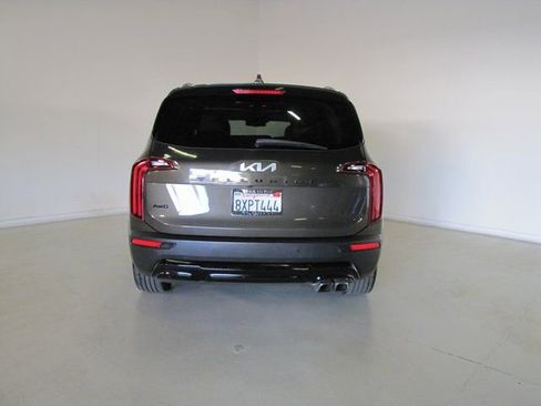 Used 2022 Kia Telluride EX w/ EX Premium Package image 25