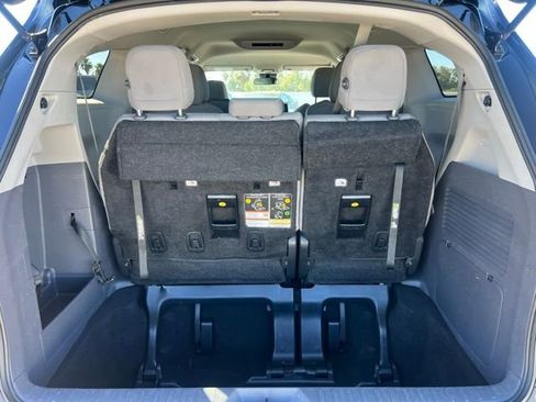 Certified 2024 Toyota Sienna LE image 45