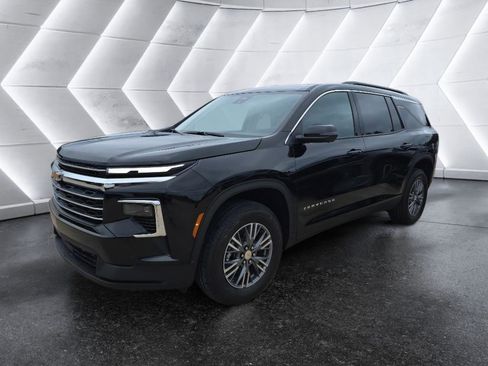 New 2026 Chevrolet Traverse LT w/ Enhanced Driving Package FWD image 1