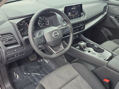 New 2026 Nissan Rogue SV w/ Cold Weather Package FWD image 16