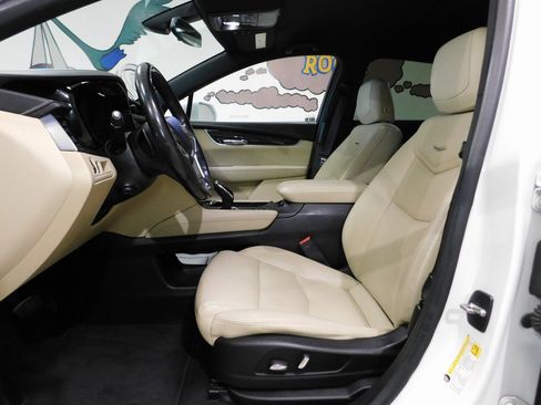 Used 2018 Cadillac XT5 AWD image 35