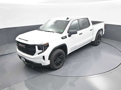 Used 2026 GMC Sierra 1500 Pro w/ Graphite Edition AWD/4WD image 26