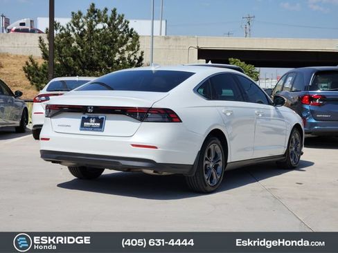 Used 2023 Honda Accord EX image 7