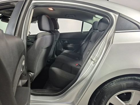 Used 2014 Chevrolet Cruze LT FWD image 14