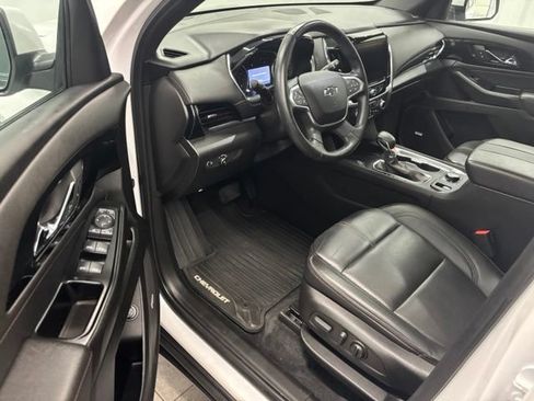 Used 2023 Chevrolet Traverse RS AWD/4WD image 19