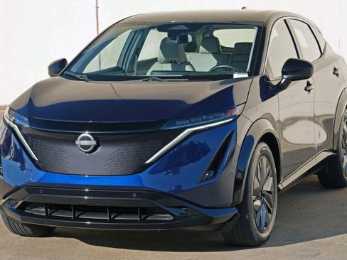 Used 2023 Nissan Ariya FWD image 43