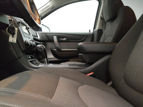 Used 2017 Chevrolet Traverse LT w/ Style and Technology Package AWD/4WD image 17