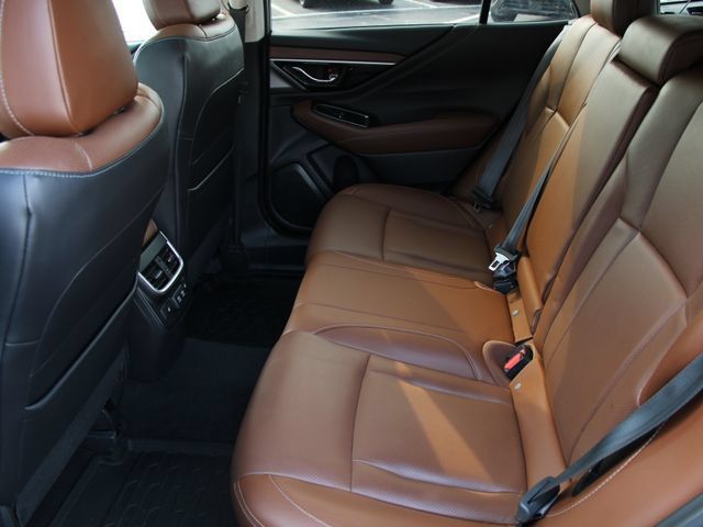Used 2020 Subaru Outback Touring AWD/4WD image 27