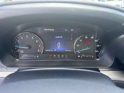 Used 2024 Ford Explorer XLT w/ Equipment Group 202A RWD image 11