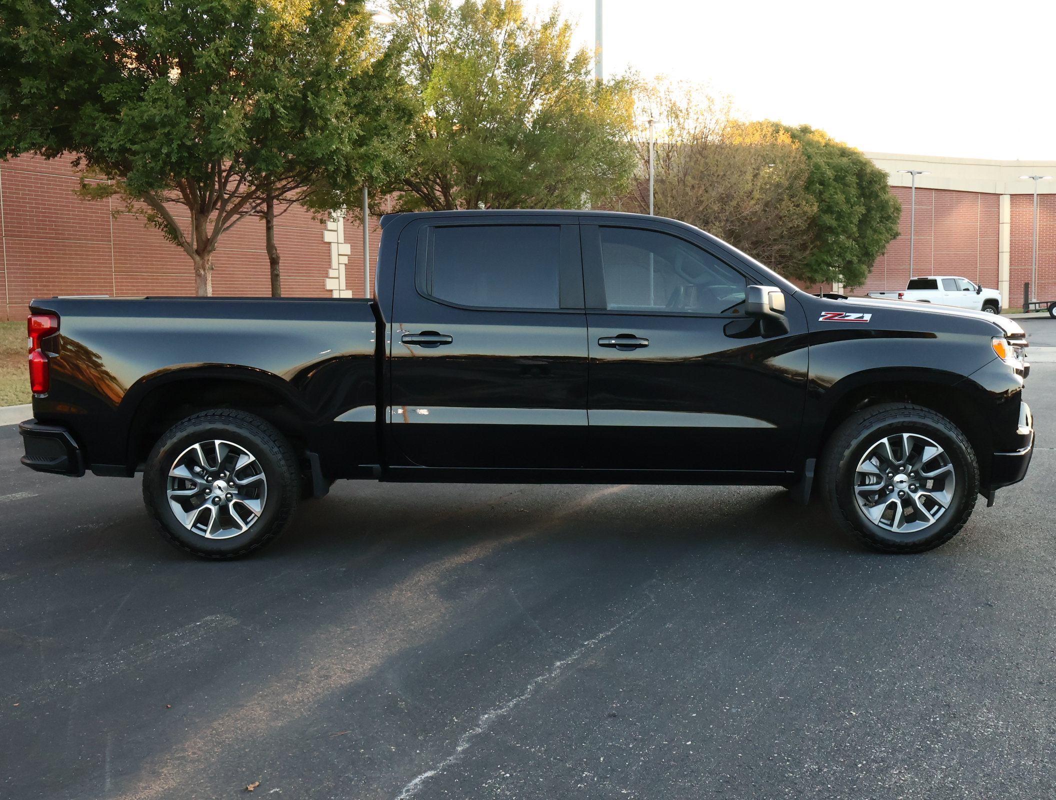 Used 2026 Chevrolet Silverado 1500 RST w/ Z71 Off-Road Package AWD/4WD image 31