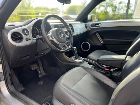 Used 2015 Volkswagen Beetle 1.8T image 16