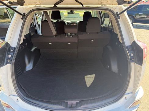 Used 2018 Toyota RAV4 XLE w/ Plus Extra Value Package FWD image 27