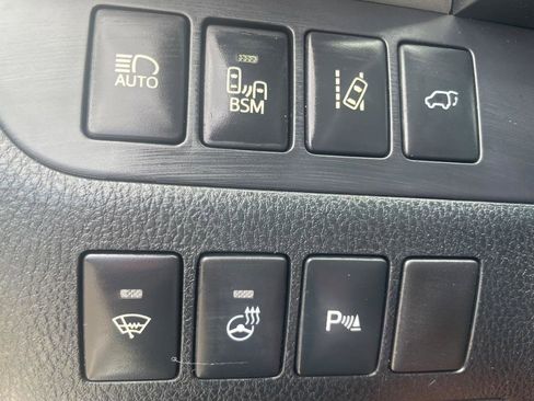 Used 2015 Toyota Highlander Limited Platinum AWD/4WD image 4