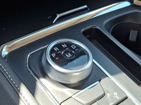 Used 2023 Ford Expedition XLT image 22