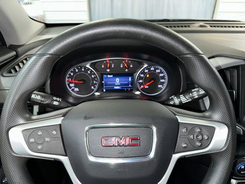 Certified 2023 GMC Terrain SLE w/ Driver Convenience Package image 9