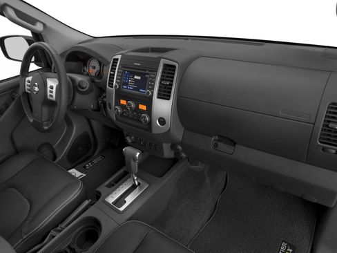 Used 2016 Nissan Frontier PRO-4X AWD/4WD image 10