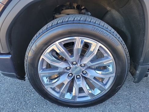 Used 2022 GMC Sierra 1500 Denali w/ Denali Reserve Package image 12