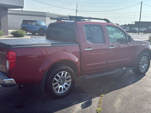 Used 2012 Nissan Frontier SL w/ Moonroof Pkg RWD image 12
