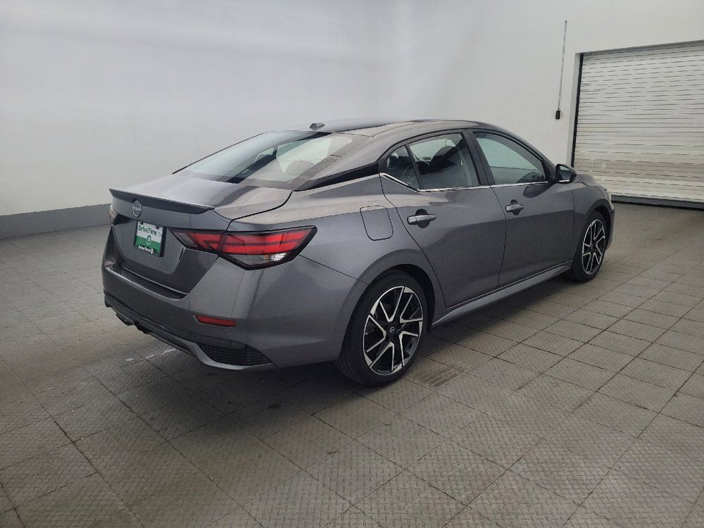 Used 2025 Nissan Sentra SR FWD image 9