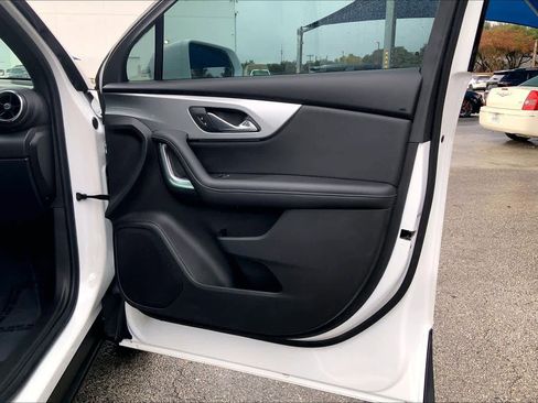 Used 2020 Chevrolet Blazer LT image 20