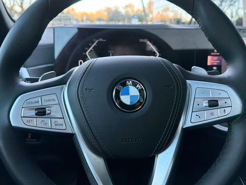 Certified 2023 BMW X7 xDrive40i w/ Premium Package image 31