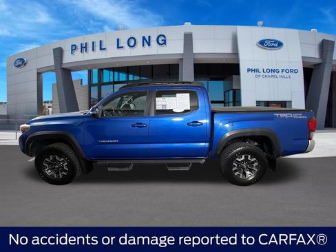 Used 2017 Toyota Tacoma TRD Off-Road w/ Tow Package RWD image 2