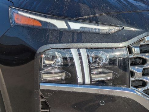 Used 2023 Hyundai Santa Fe Limited image 10
