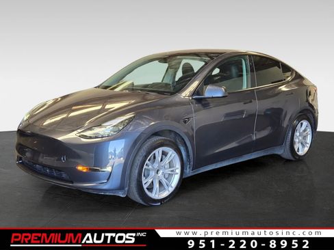 Used 2023 Tesla Model Y 2WD image 1