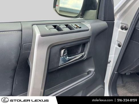 Used 2021 Toyota 4Runner SR5 Premium w/ Moonroof Package AWD/4WD image 19