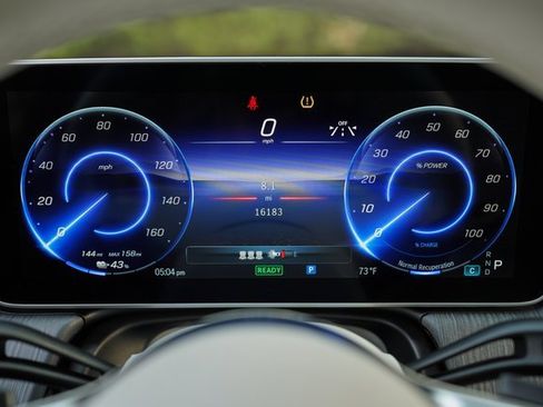 Used 2023 Mercedes-Benz EQE 350+ SUV w/ AMG Line Exterior Package image 26