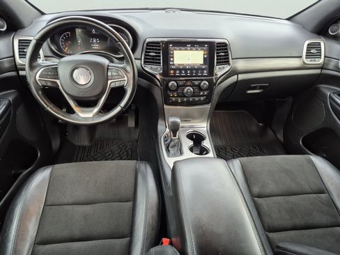 Used 2021 Jeep Grand Cherokee Laredo X AWD/4WD image 13