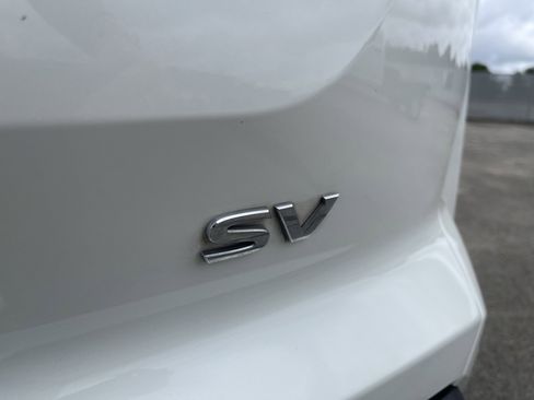 Used 2024 Nissan Pathfinder SV FWD image 12