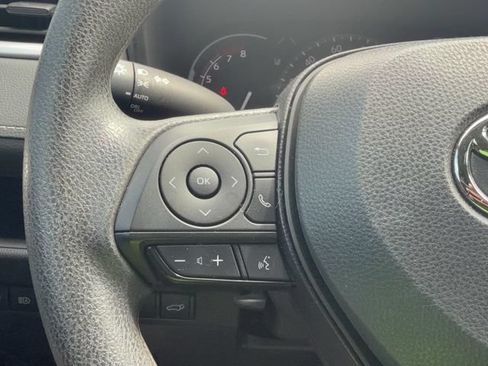 Used 2024 Toyota RAV4 XLE w/ Convenience Package FWD image 18