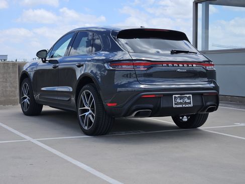 Certified 2026 Porsche Macan AWD/4WD image 3