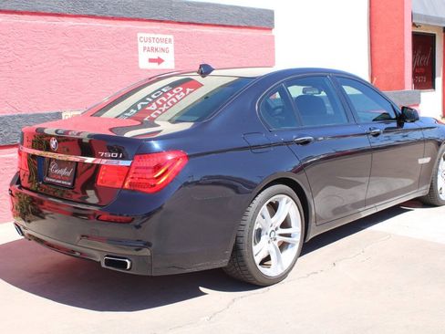 Used 2011 BMW 750i RWD image 6