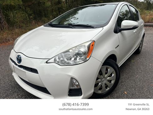 Used 2013 Toyota Prius C Two image 1