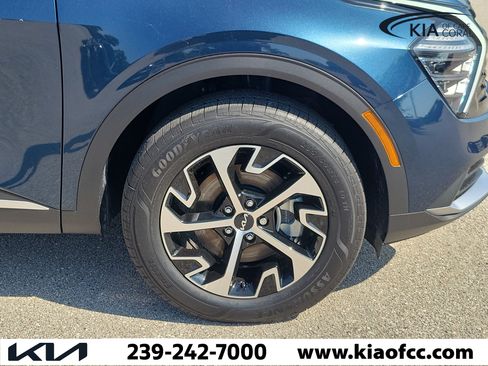 Used 2025 Kia Sportage EX w/ EX Premium Package AWD/4WD image 7