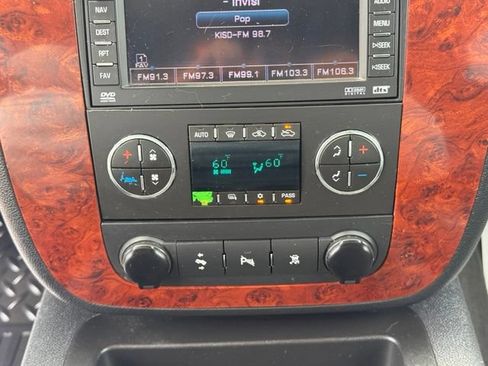 Used 2010 Chevrolet Silverado 1500 LTZ w/ Convenience Package AWD/4WD image 21