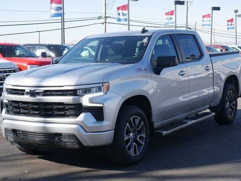 Used 2022 Chevrolet Silverado 1500 RST w/ Z71 Off-Road Package image 8