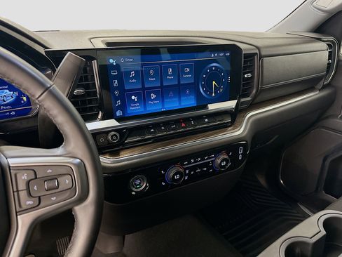 Used 2023 Chevrolet Silverado 1500 LT AWD/4WD image 26